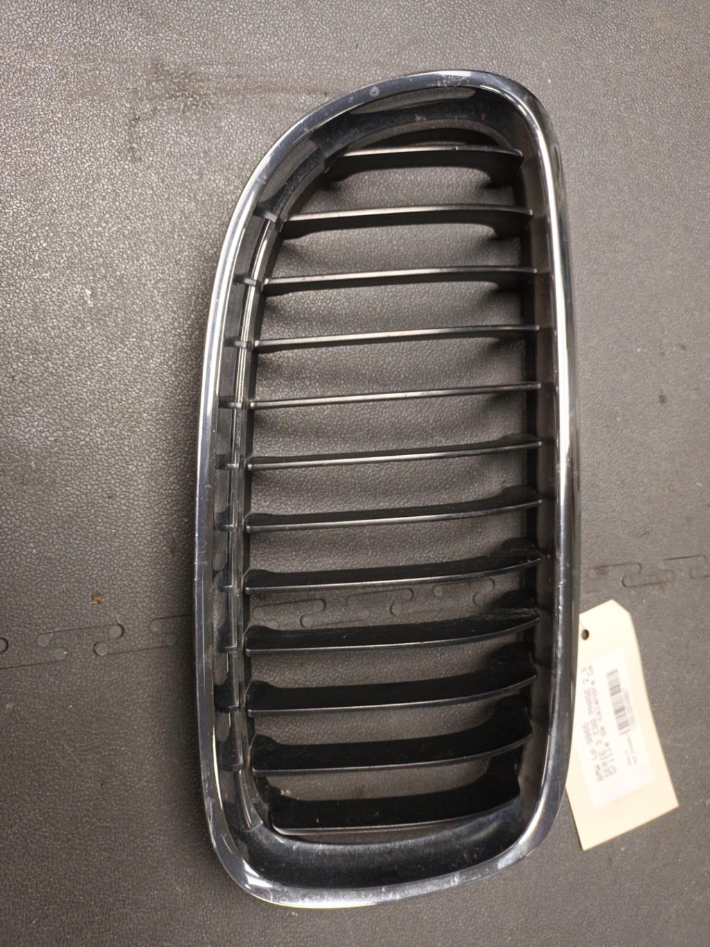 Grille de calandre droite BMW SERIE 3 E90 PHASE 2 Diesel - 1