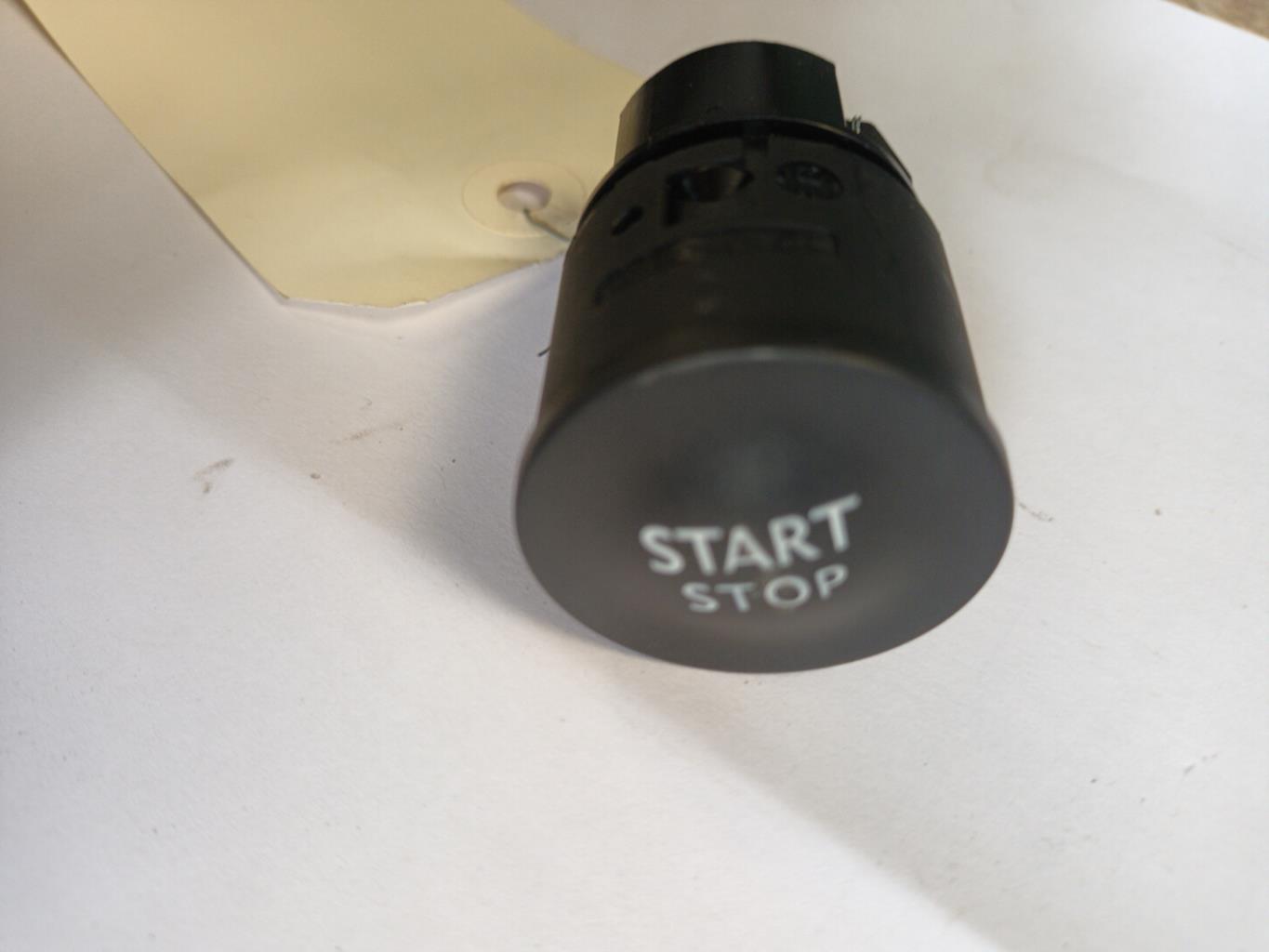 Bouton de demarrage RENAULT CLIO 4 PHASE 2 Diesel - 1