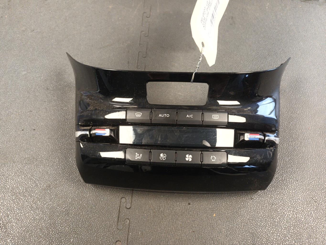 Commande chauffage PEUGEOT 2008 1 PHASE 1 Essence - 1