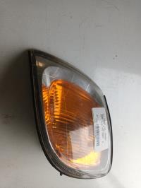 Optique avant secondaire gauche (feux)(clignotant)