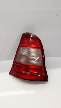 Fanale posteriore principale sinistro (luci)
