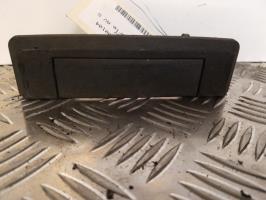 Poignee porte avant gauche