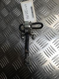 Tirant de porte arriere droit