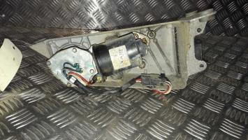 Moteur essuie glace avant