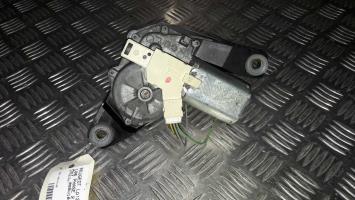 Moteur essuie glace arriere