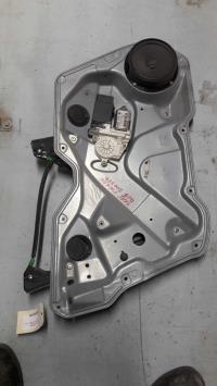 Leve vitre electrique avant gauche