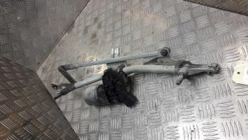 Moteur essuie glace avant