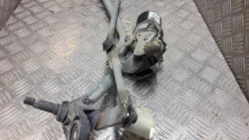 Moteur essuie glace avant