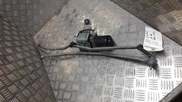 Moteur essuie glace avant