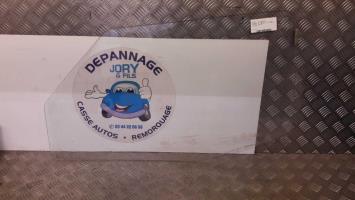 Vitre avant droit