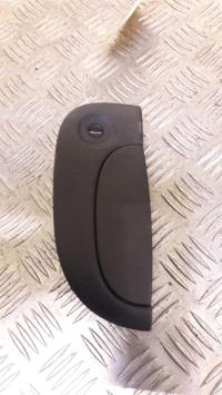 Poignee porte avant gauche