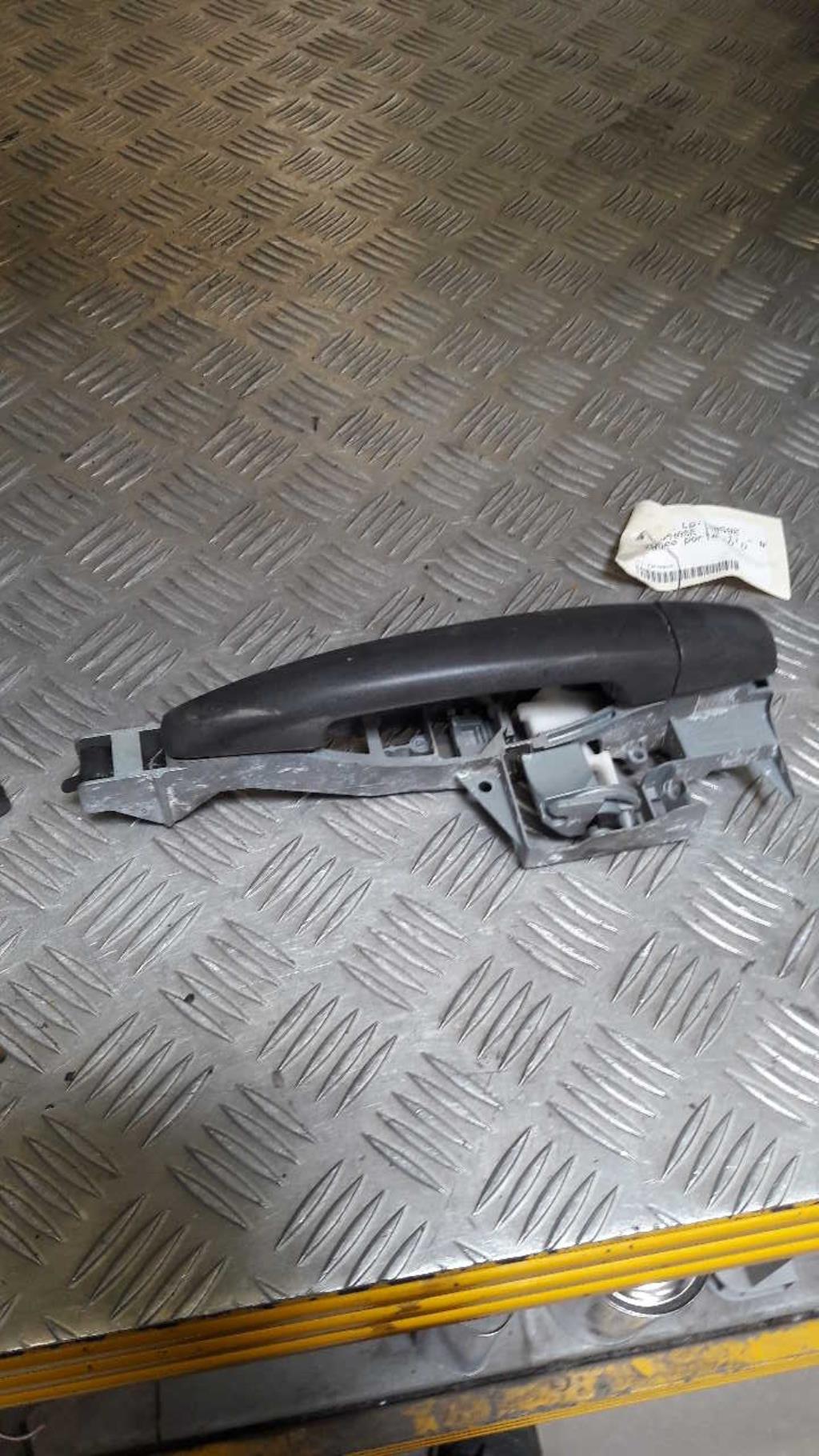 Poignee porte avant droit CITROEN C3 2 PHASE 1 Essence - 1