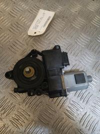 Moteur leve vitre avant gauche