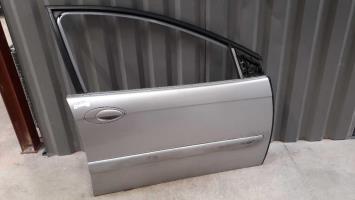 Porte avant droit
