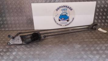 Moteur essuie glace avant
