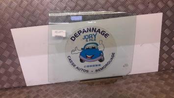 Vitre arriere gauche