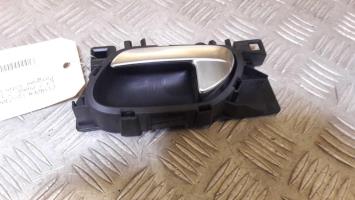 Poignee interieur arriere gauche