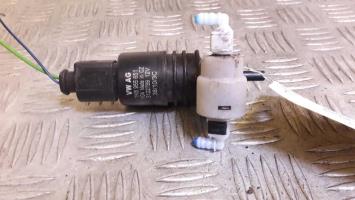 Pompe lave glace avant
