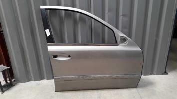 Porte avant droit