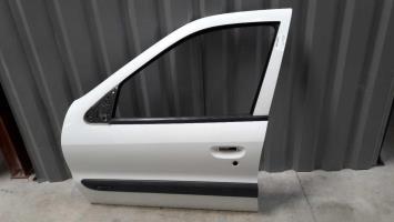 Porte avant gauche