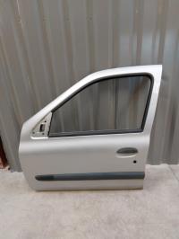 Porte avant gauche