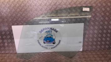 Vitre avant gauche