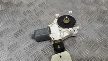 Moteur leve vitre avant droit
