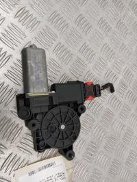 Moteur leve vitre avant gauche