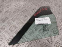 Custode avant droit (porte)