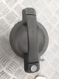 Poignee porte avant gauche