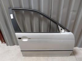 Porte avant droit