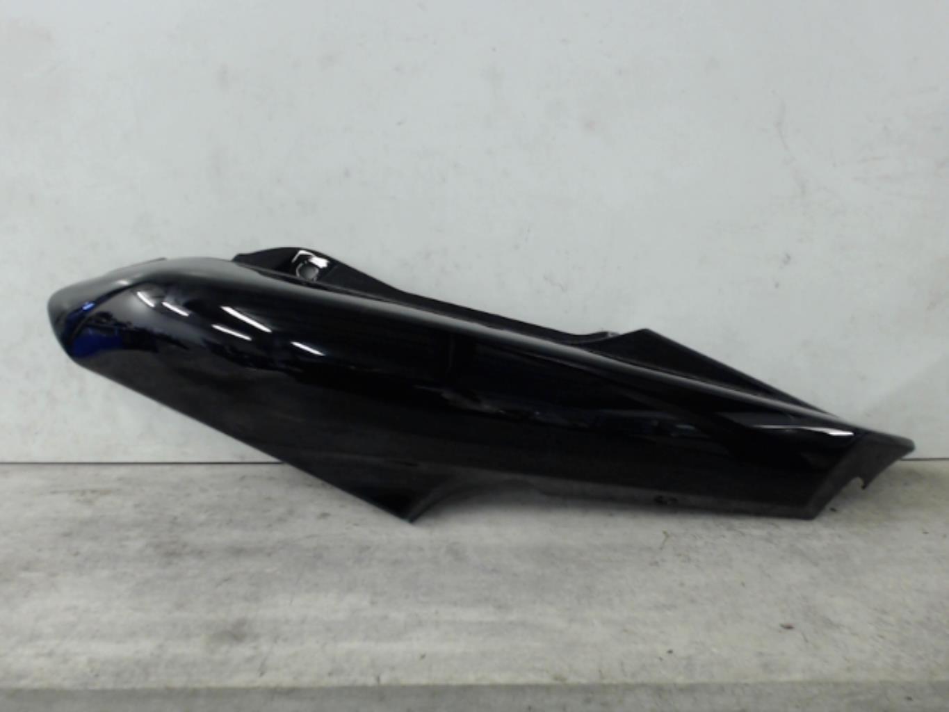 pièce détachée occasion Cache carenage coque arriere gauche YAMAHA