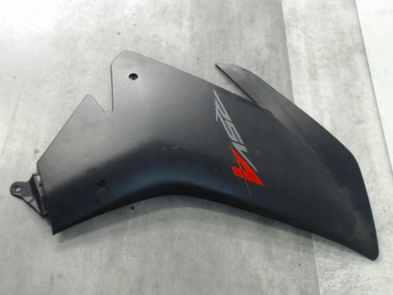 pièce détachée occasion Cache flanc de carenage droit APRILIA
