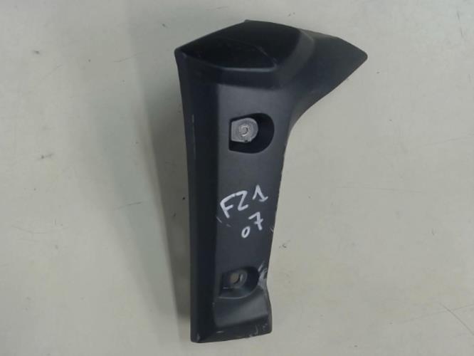 pièce détachée occasion Ecope radiateur gauche YAMAHA