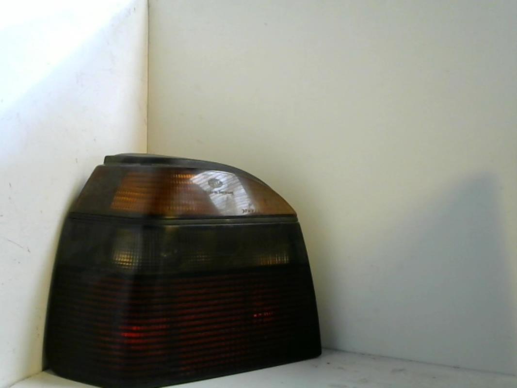 Fanale posteriore principale sinistro (luci)