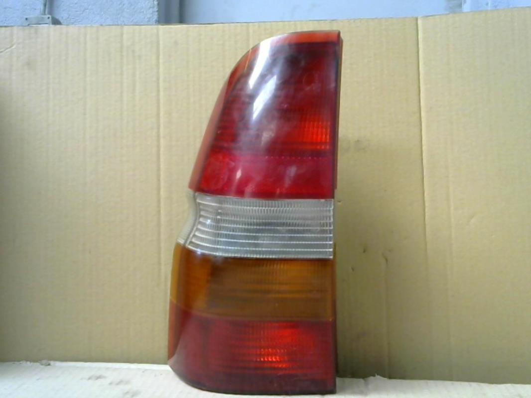 Fanale posteriore principale sinistro (luci)