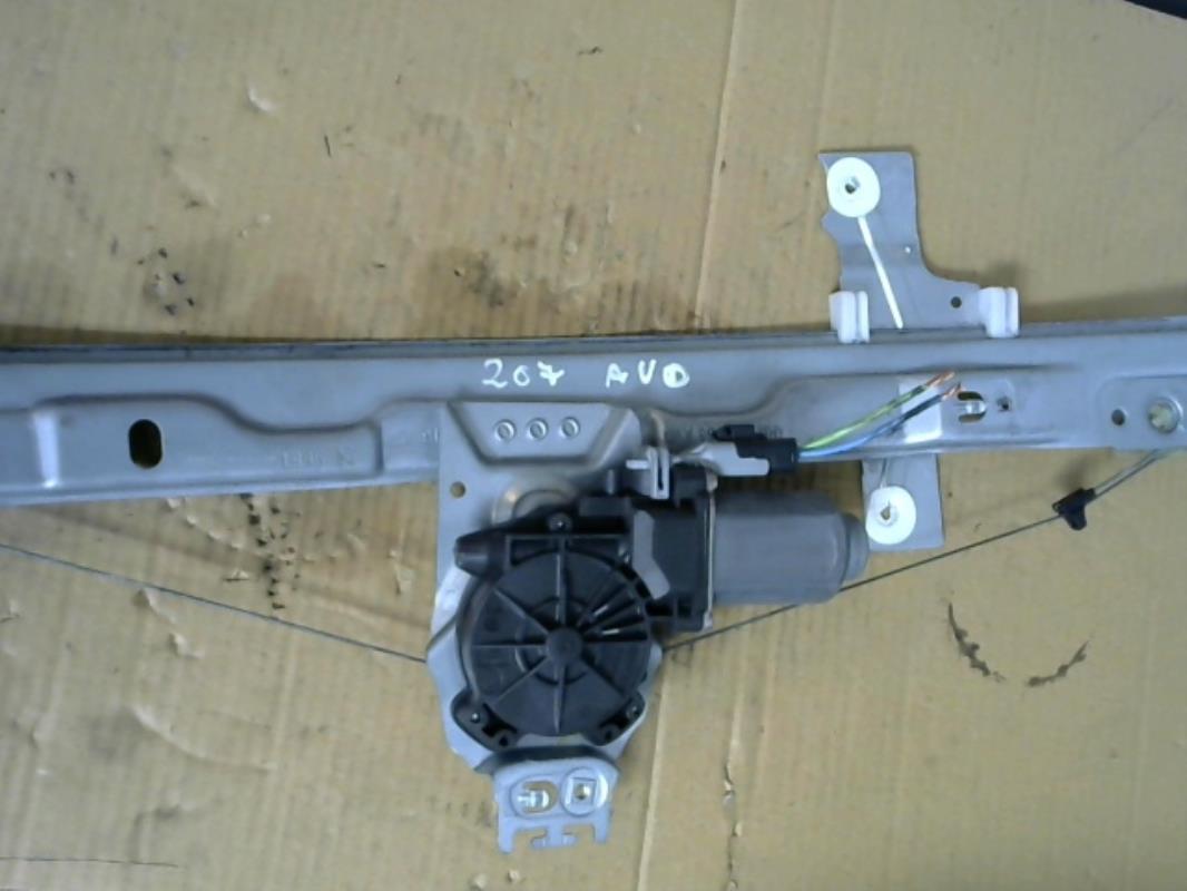 Leve vitre electrique avant droit