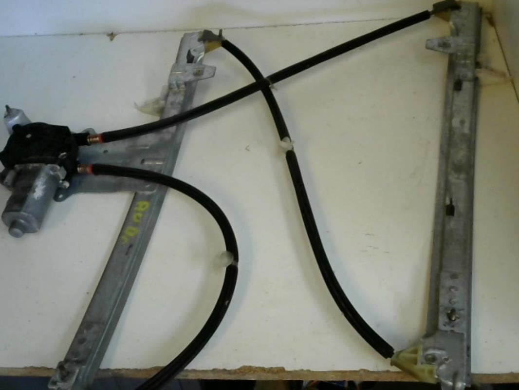 Leve vitre electrique avant droit