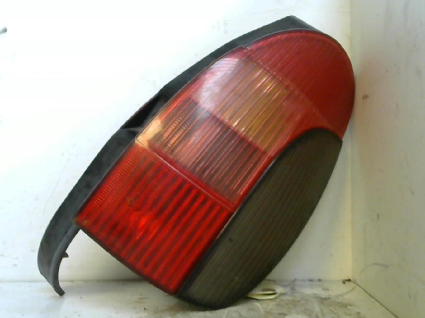 Fanale posteriore principale destro (luci)