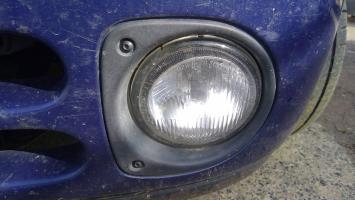 Fendinebbia sinistro (luce)