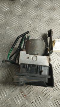 Blocco ABS (antibloccaggio freni)