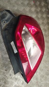 Fanale posteriore principale destro (luci)