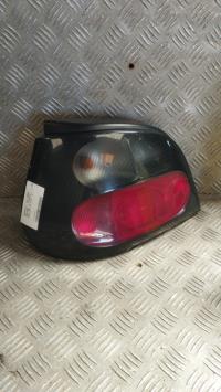 Fanale posteriore principale sinistro (luci)