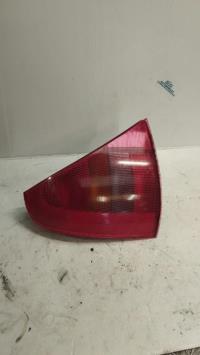 Fanale posteriore principale sinistro (luci)
