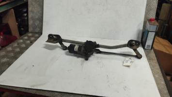 Moteur essuie glace avant