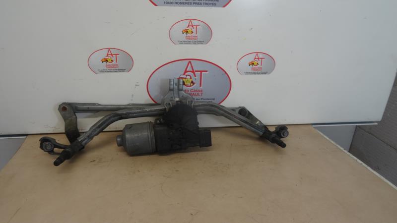 Moteur essuie glace avant
