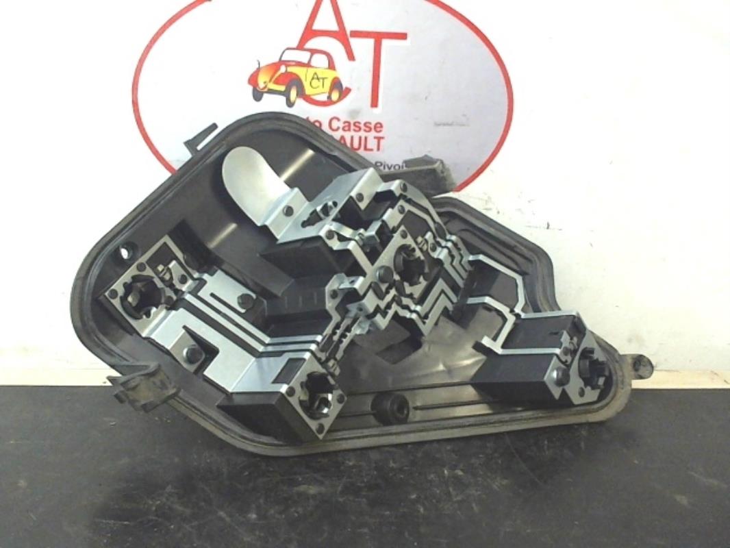 Base portalampade fanale posteriore destro