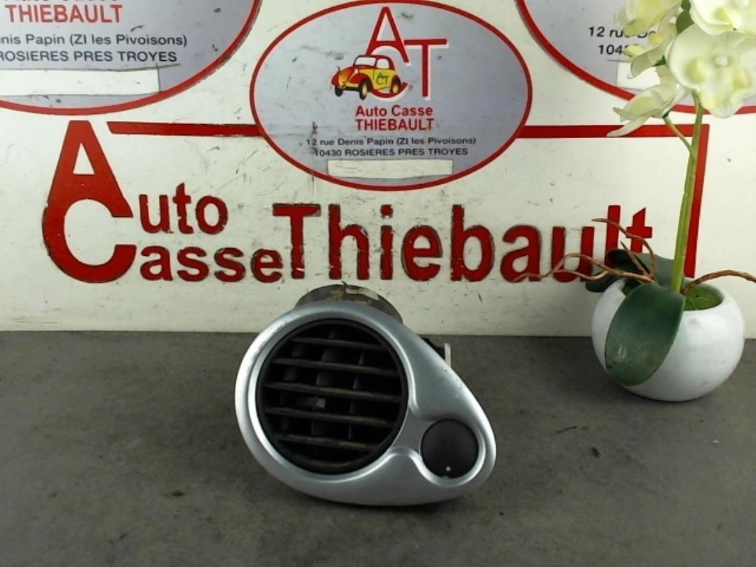 Aerateur tableau de bord avant gauche