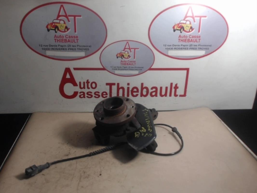 Fusee avant gauche