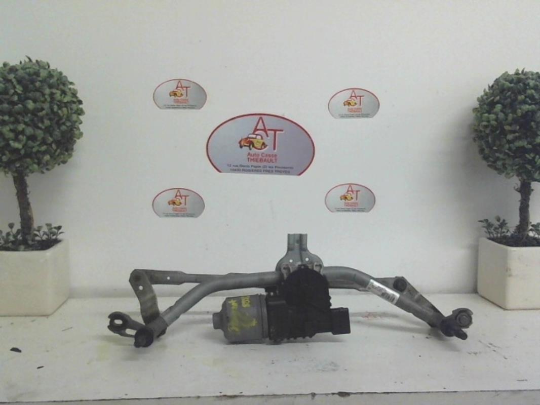 Moteur essuie glace avant